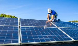 Installation et mise en production des panneaux solaires photovoltaïques à Piolenc